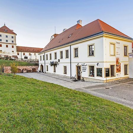 Hotel Salety Valtice Exterior foto